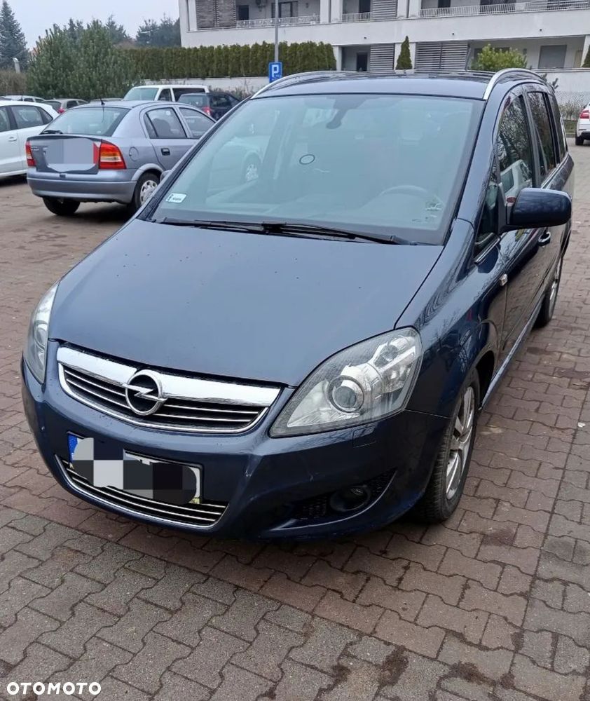 Opel Zafira - 1