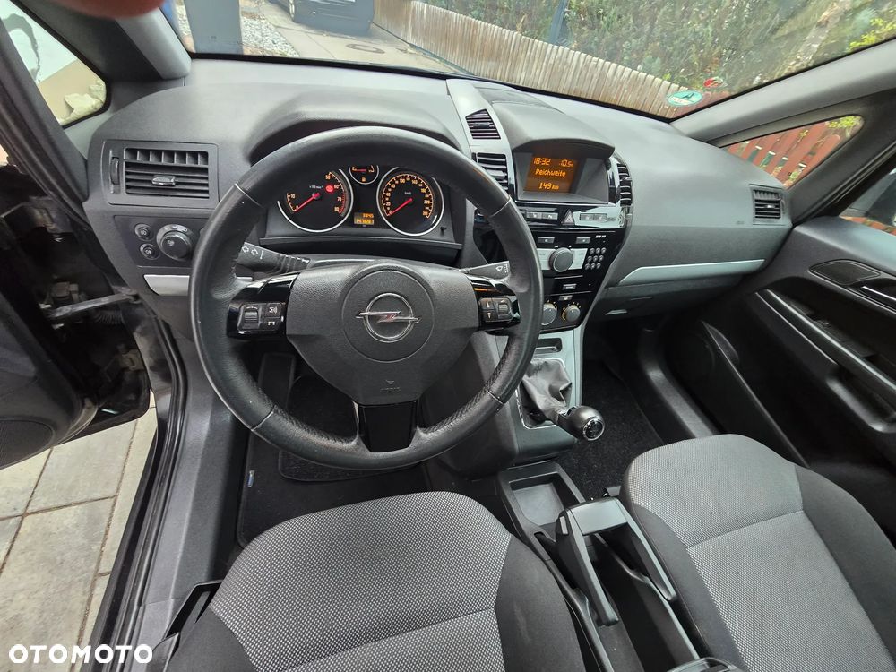 Opel Zafira 1.8 Innovation 110 Jahre - 14