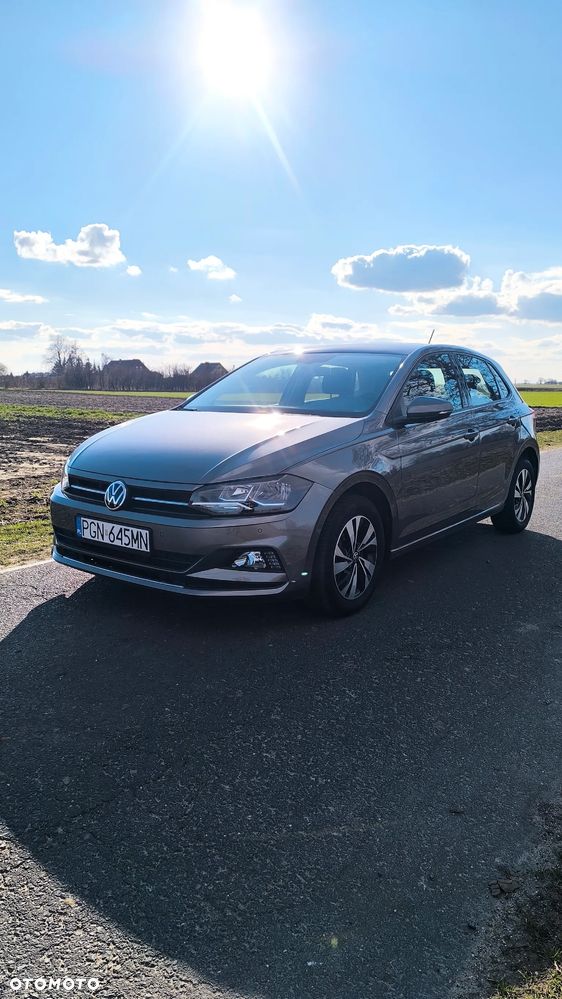 Volkswagen Polo - 2