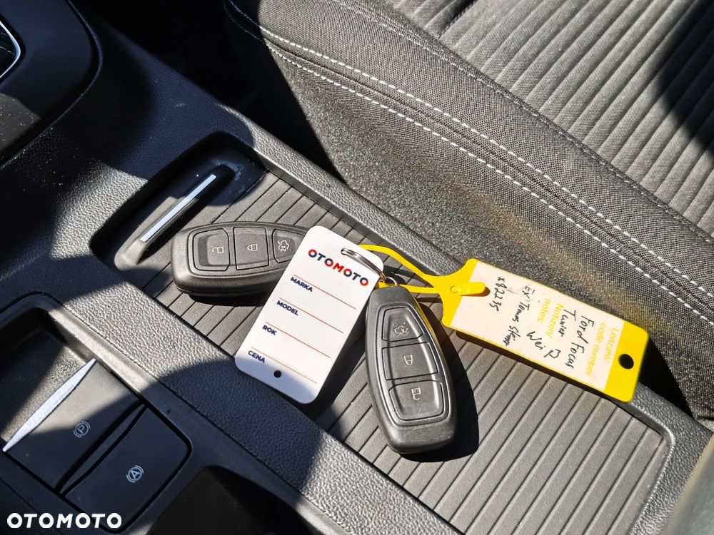 Ford Focus 1.5 EcoBlue STart-Stopp-System TITANIUM - 40
