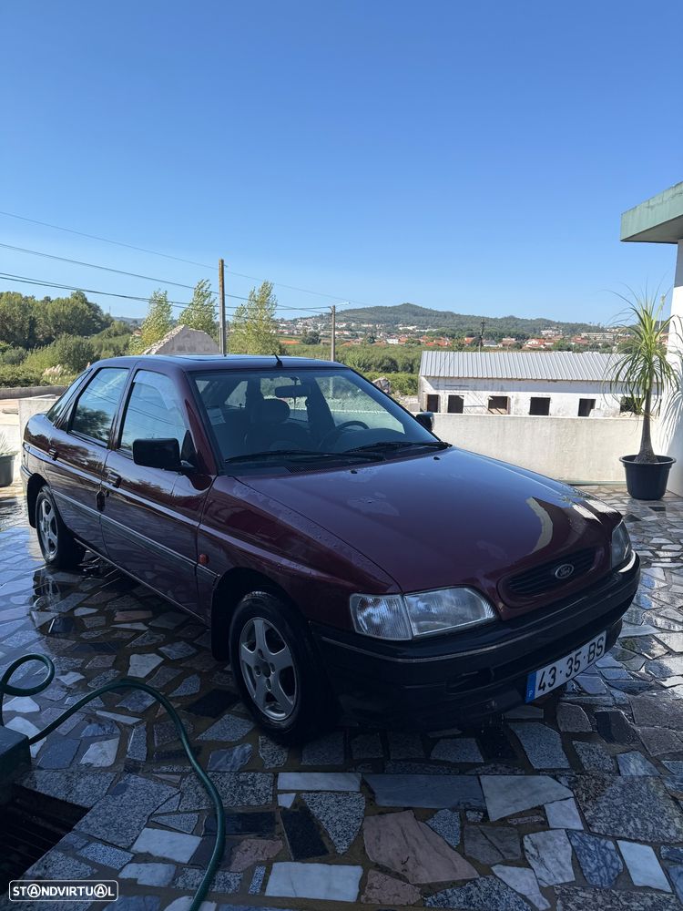Ford Escort 1.3i Boston - 4