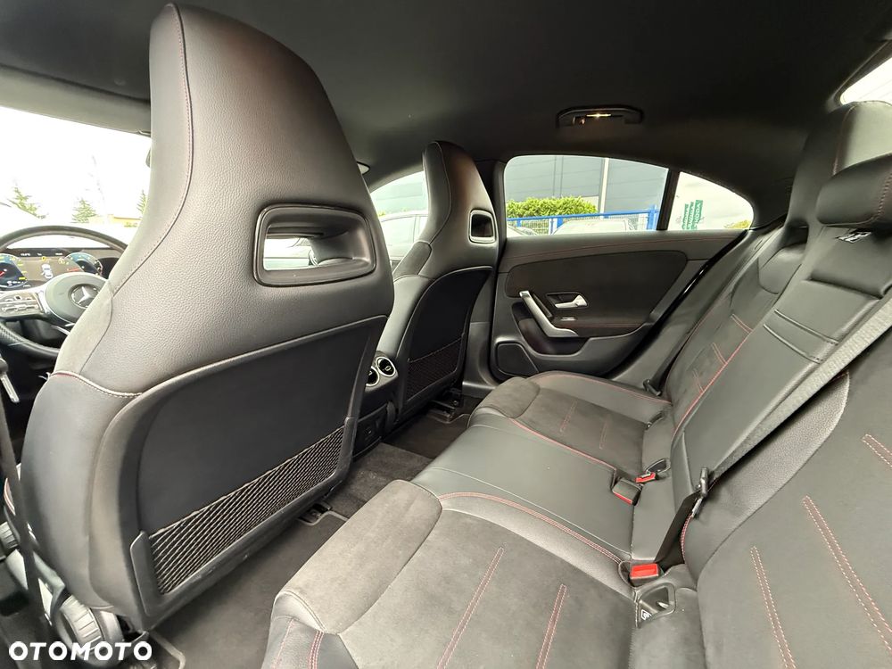Mercedes-Benz CLA 200 7G-DCT AMG Line - 7