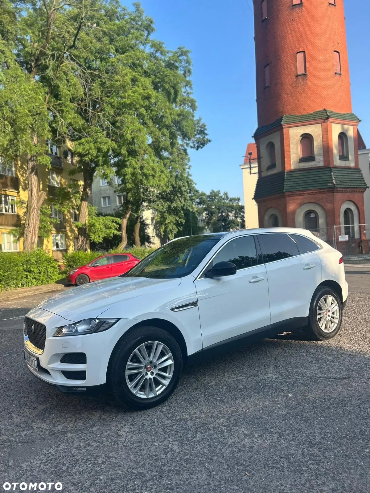 Jaguar F-Pace 2.0 i4D AWD Prestige - 1
