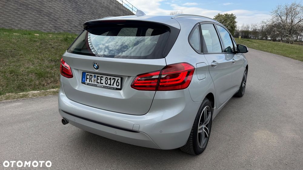 BMW Seria 2 218d Sport-Aut - 40