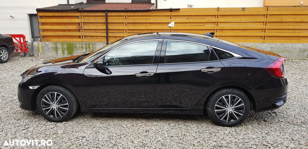 Honda Civic 1.5 VTEC Turbo Elegance Navi - 8