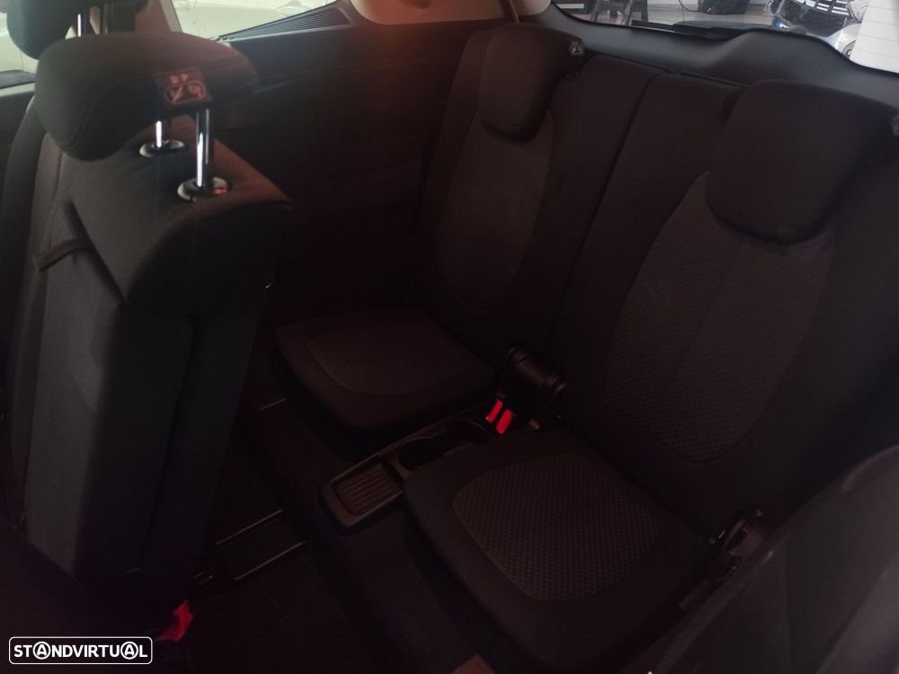 BMW 216 Gran Tourer i 7L Line Sport - 11