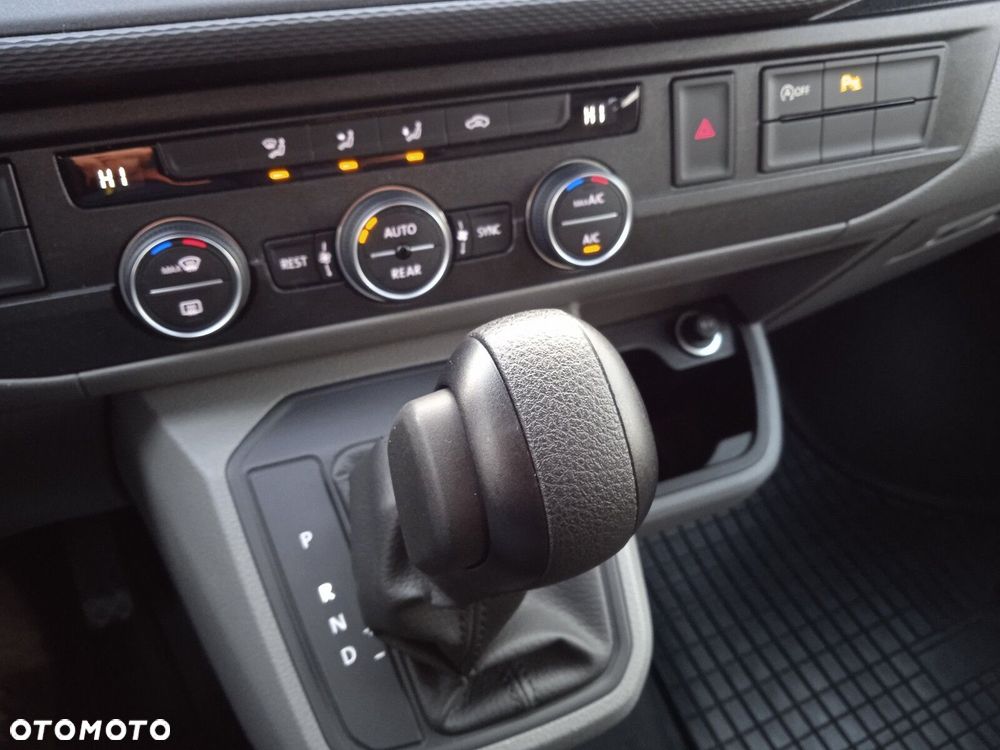 Volkswagen Caravelle 2.0 TDI L2 Trendline DSG - 22