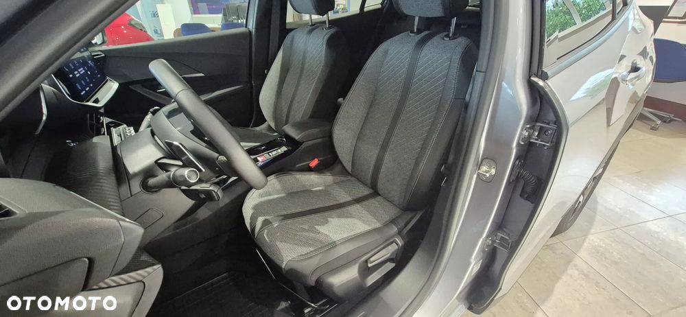 Peugeot 2008 PureTech 130 Allure S&S EAT8 - 10