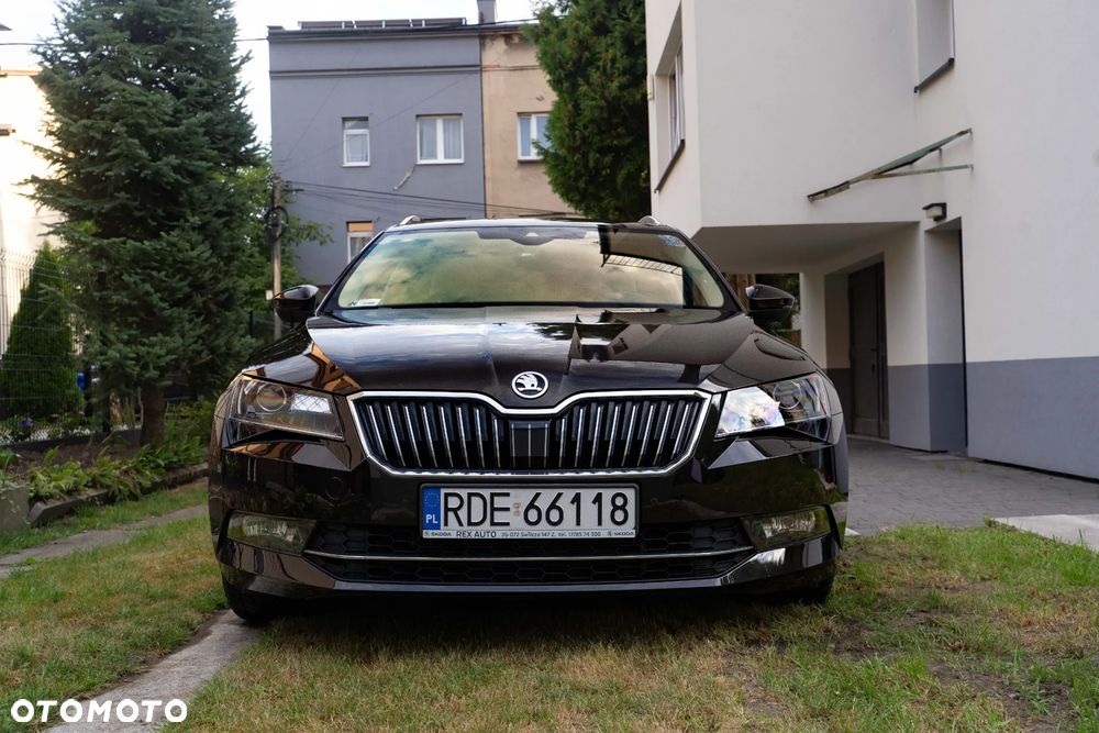 Skoda Superb 2.0 TDI SCR 4x4 L&K DSG - 20