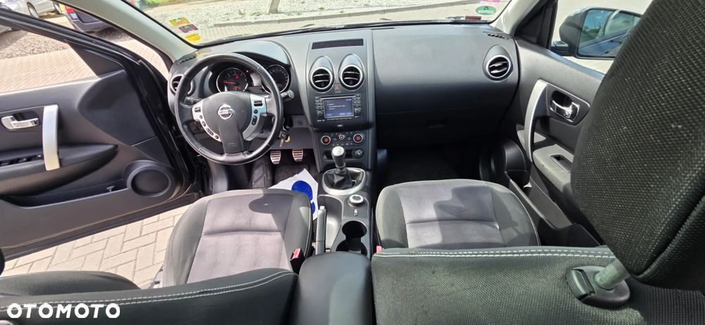 Nissan Qashqai 1.6 dCi 4 x 4 DPF Start/Stop tekna - 36