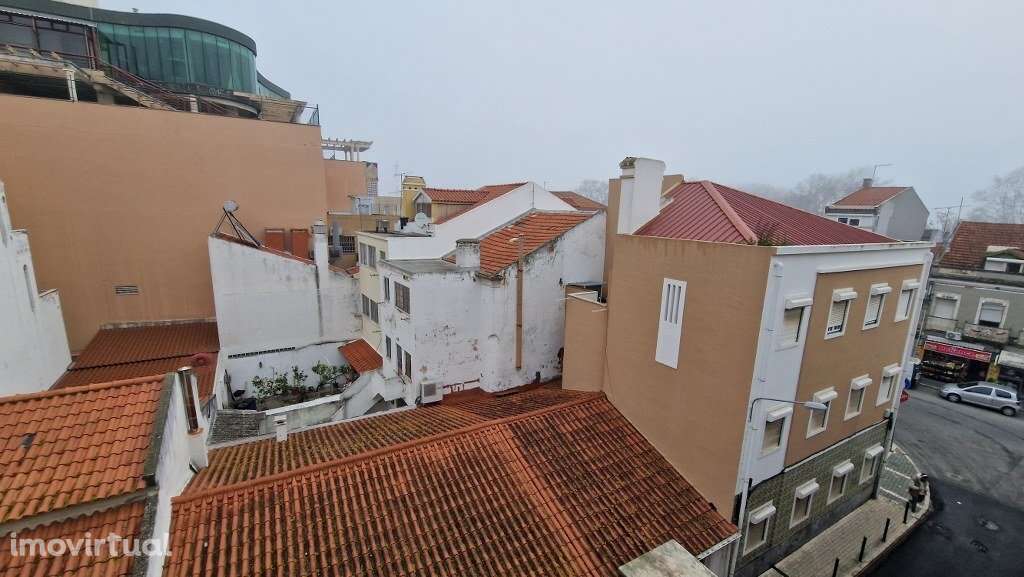 Apartamento T2 para remodelação - Grande imagem: 4/5