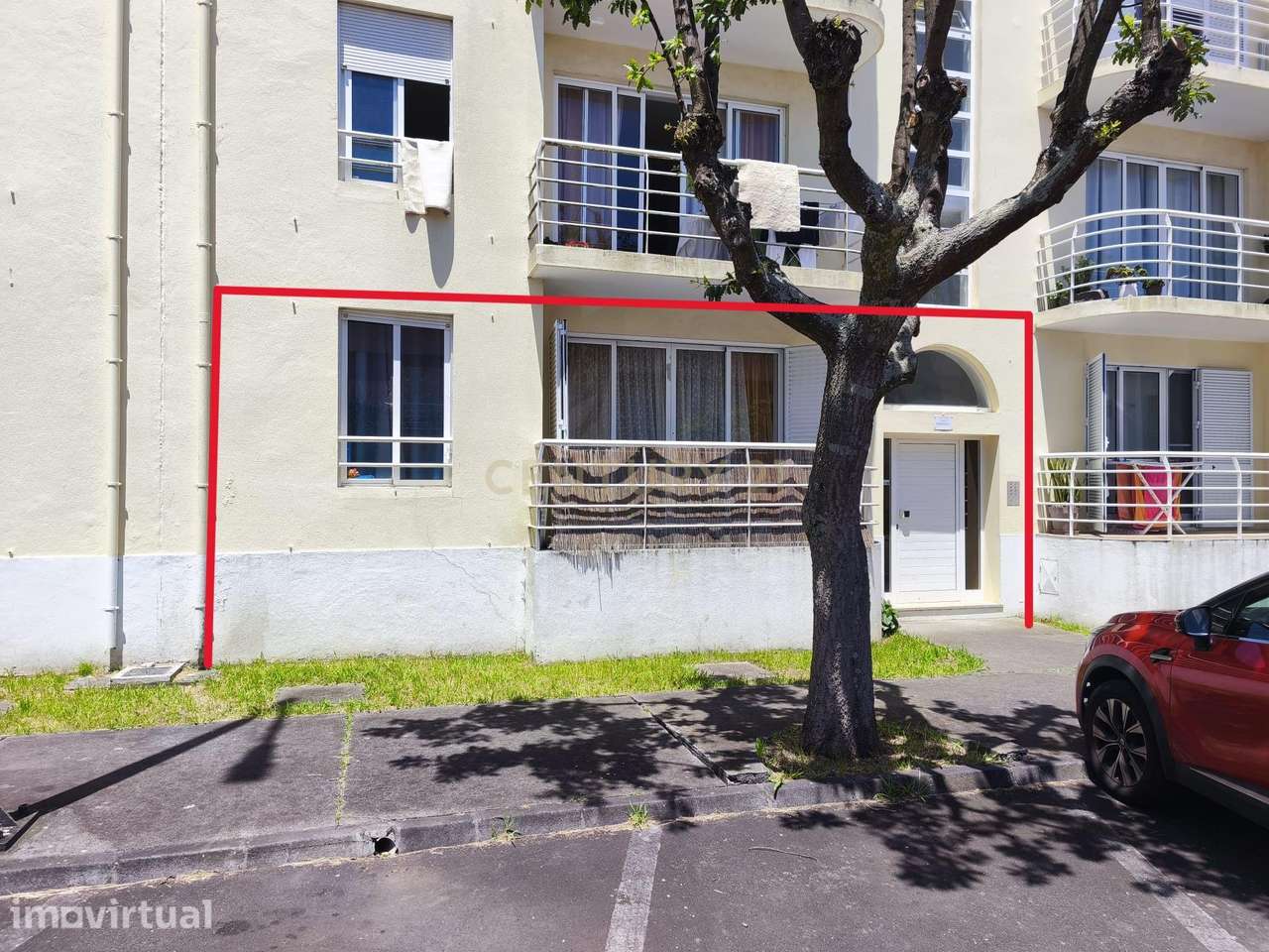 Apartamento T2 com Excelente Luminosidade e Localização Estratégica em - Grande imagem: 2/18