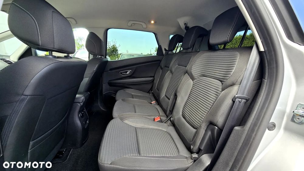 Renault Scenic - 28