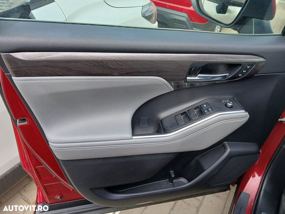 TOYOTA Highlander 2022 — imagine 10