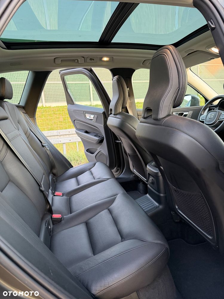 Volvo XC 60 - 23