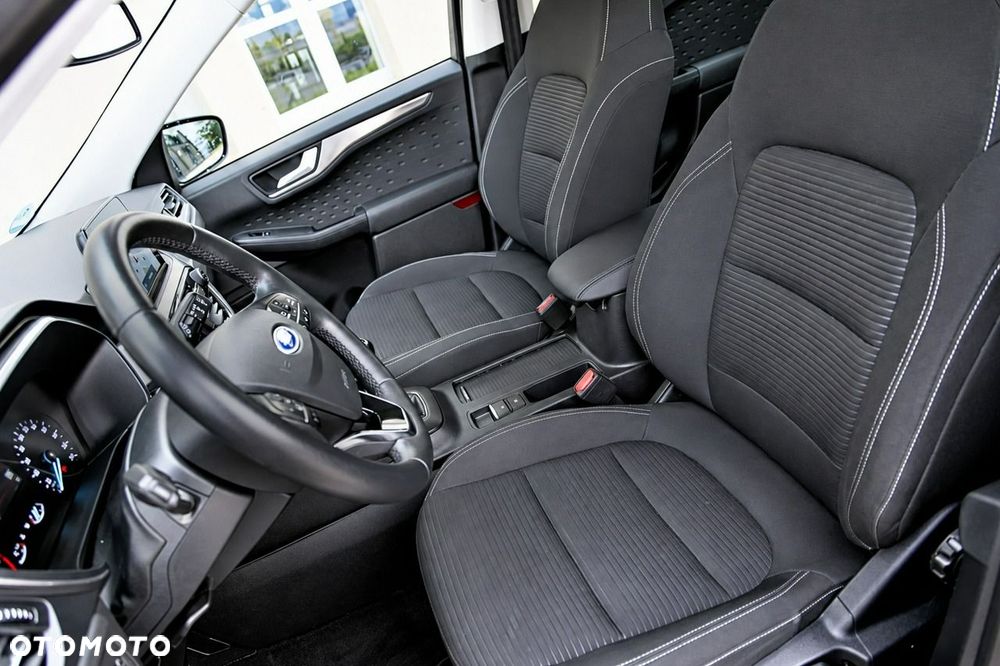 Ford Kuga - 21