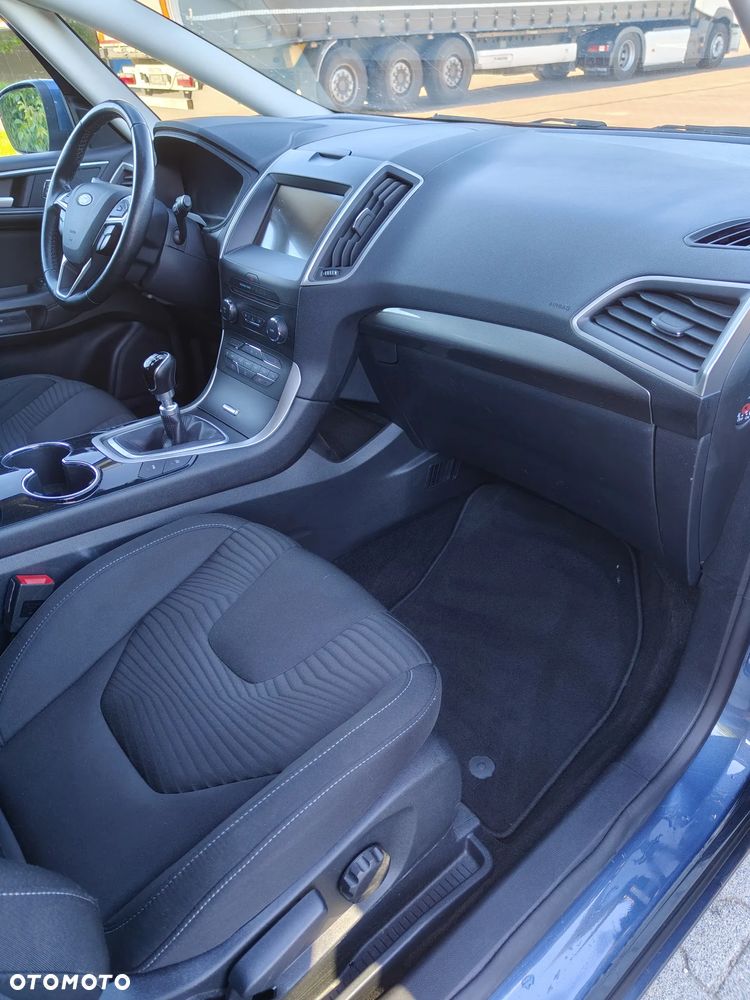 Ford S-Max - 9