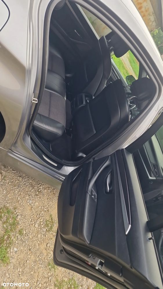 BMW Seria 5 520d - 27