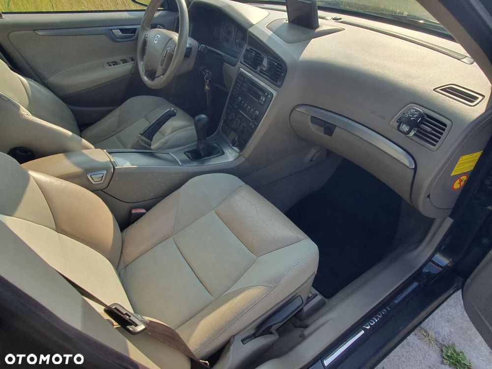 Volvo V70 2.4D5 - 17