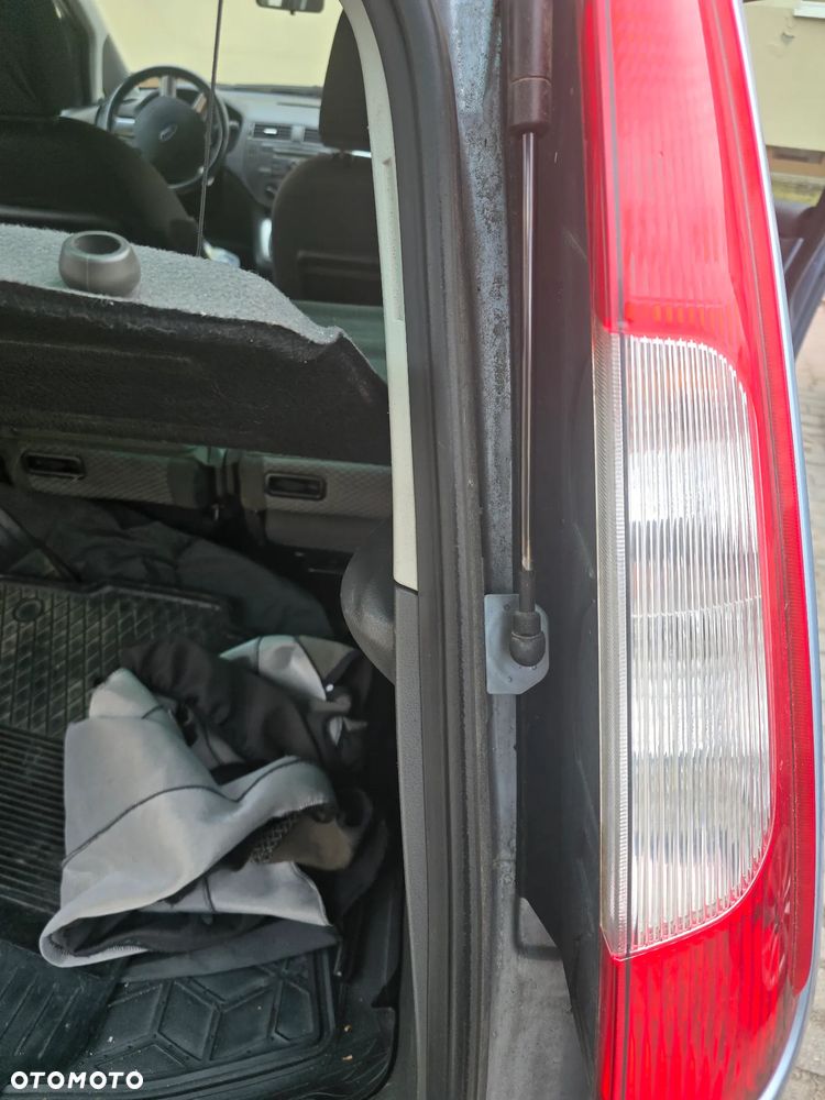 Ford Focus C-Max 1.8 Ambiente - 19