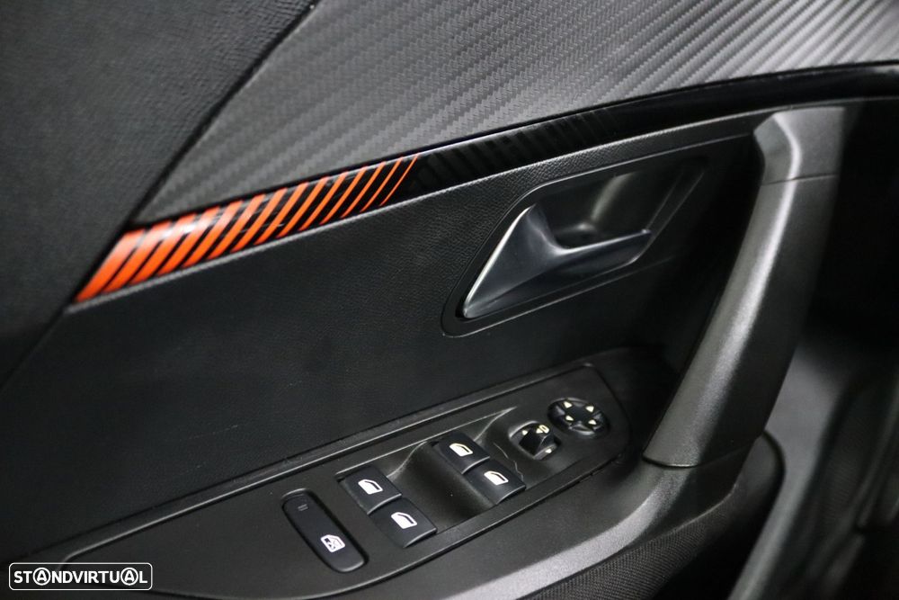 Peugeot 2008 1.2 PureTech Active Pack EAT8 - 14