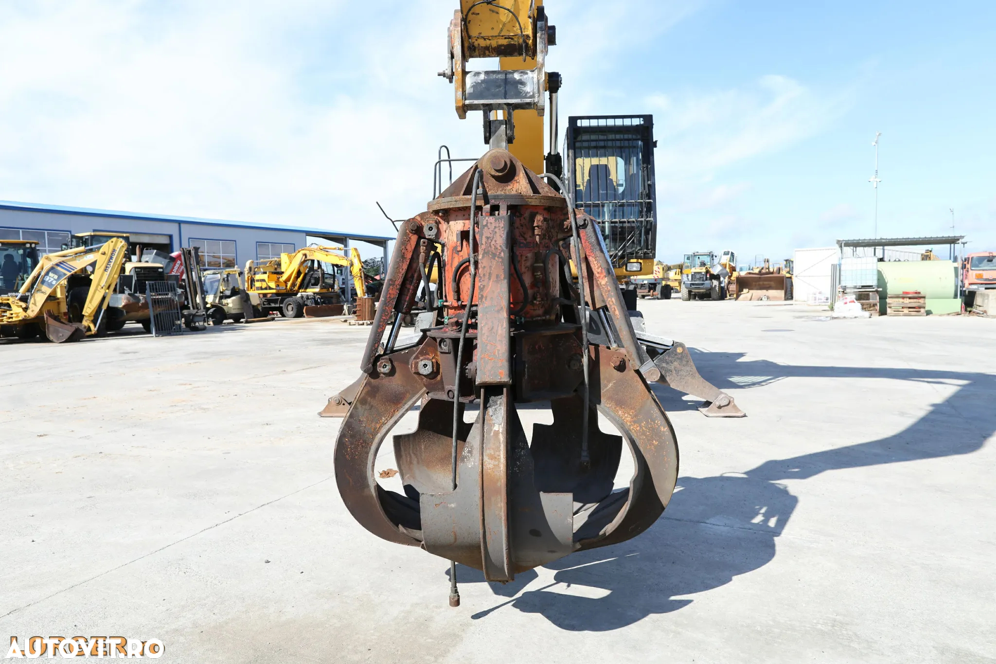 Caterpillar M325 D - 16