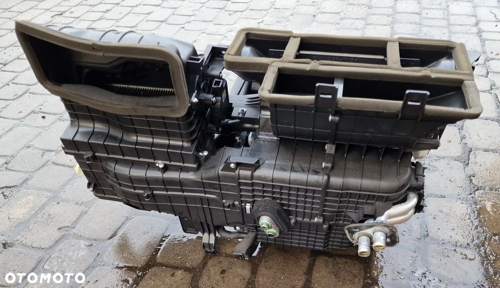 NAGRZEWNICA CLIMATRONIK 97100-2R100 HYUNDAI i30 HB 1.4 B G4FA - 1