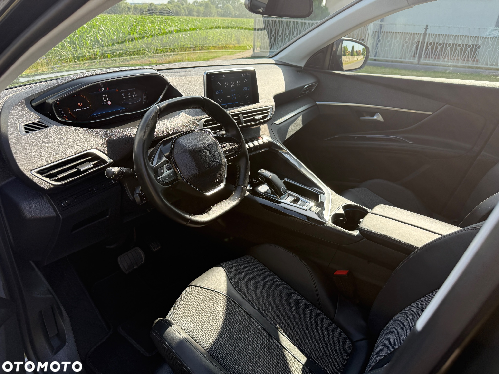 Peugeot 5008 1.2 PureTech Allure Pack S&S EAT8 - 23