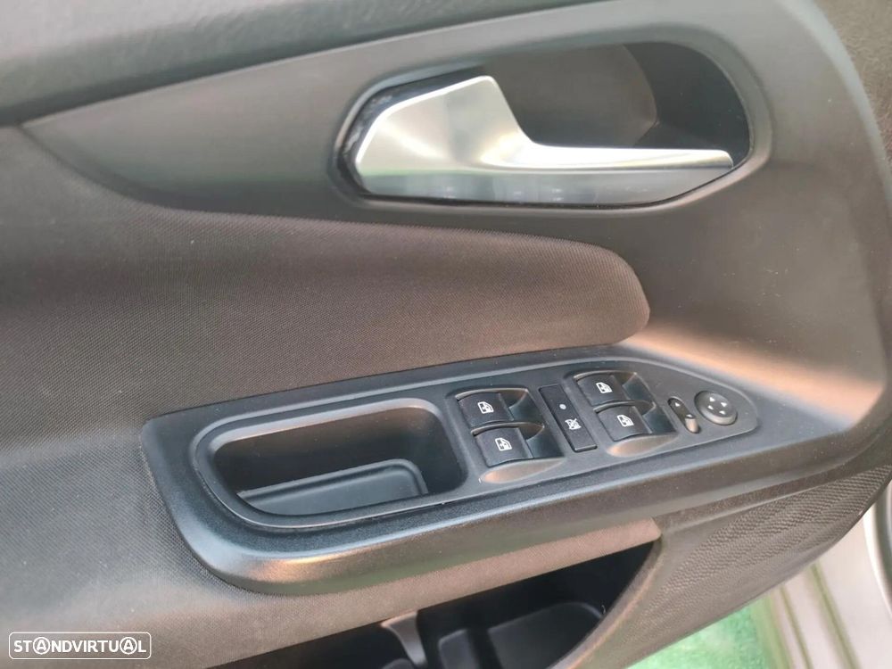Fiat Tipo 1.3 M-Jet Easy - 19