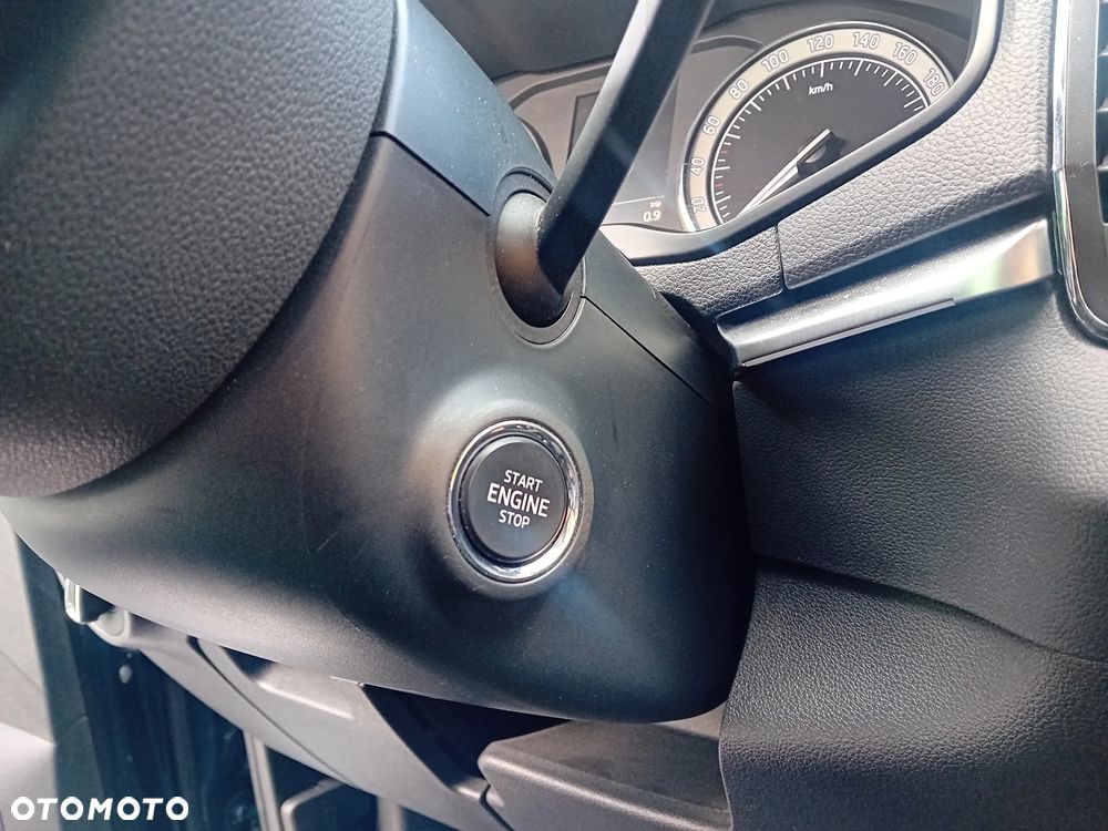 Skoda Karoq 2.0 TDI SCR 4x4 Ambition - 31