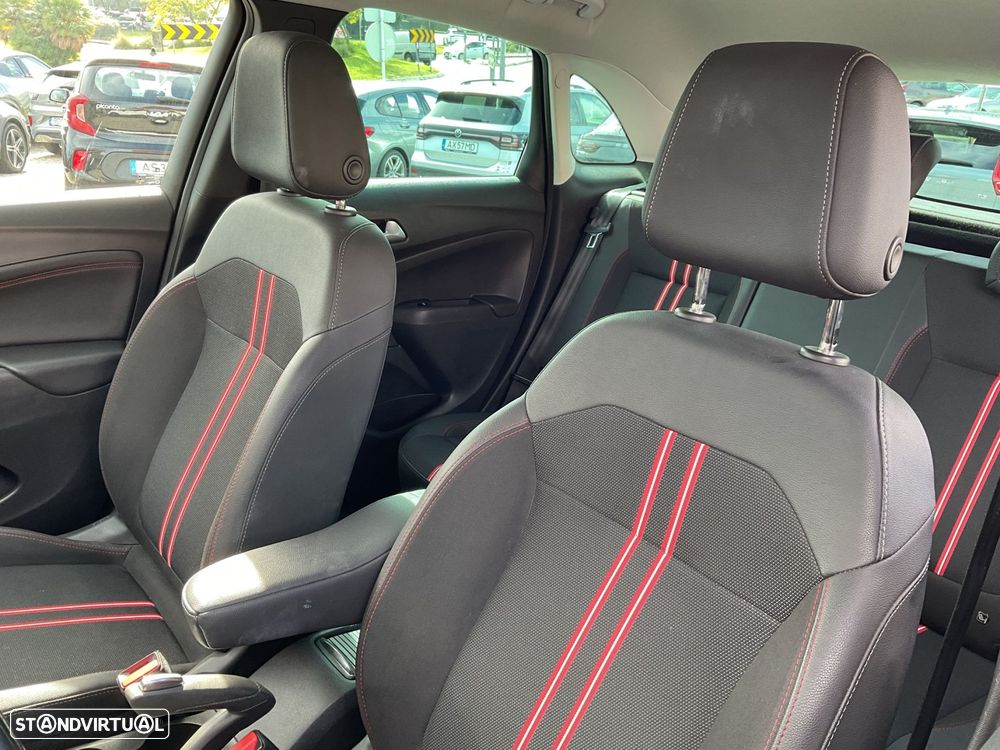 Opel Crossland 1.2 T GS Line - 21