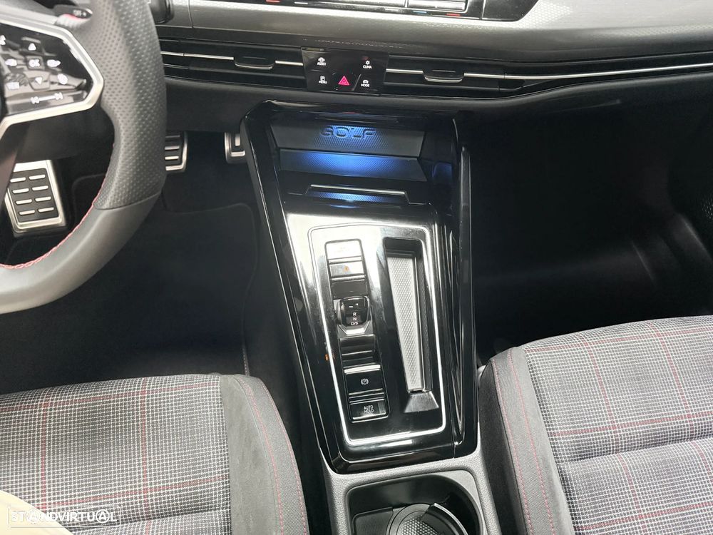 VW Golf GTI 2.0 TSI OPF DSG Performance - 19