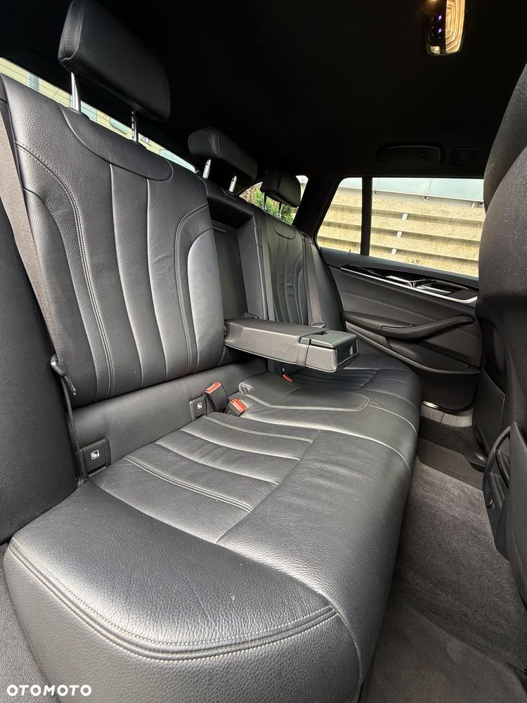 BMW Seria 5 - 32