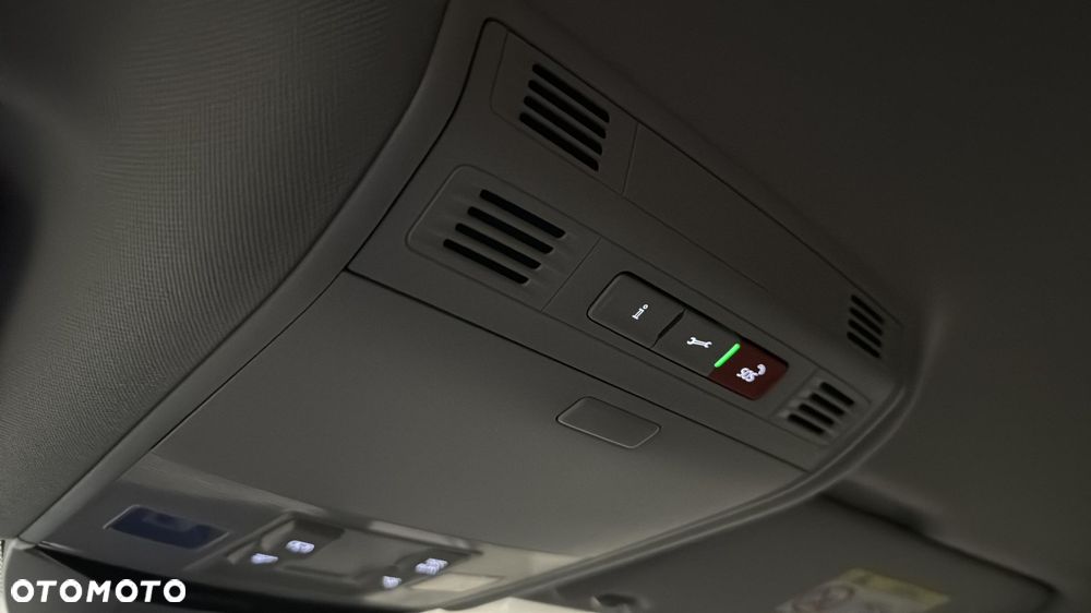 Volkswagen Passat 2.0 TDI EVO Business DSG - 25