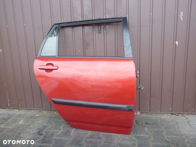 DRZWI PRAWY TYŁ PRAWE TYLNE KOMPLETNE TOYOTA COROLLA E12 KOMBI KOLOR 3N8 - 3