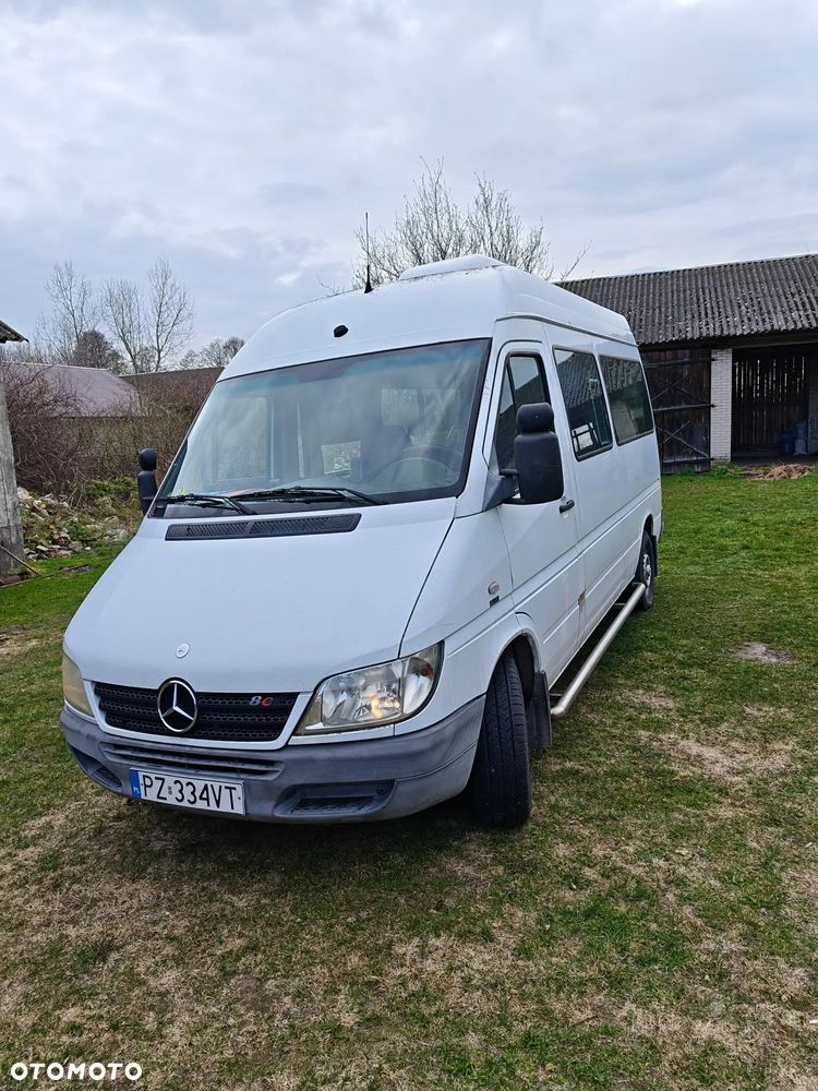 Mercedes-Benz Sprinter - 2