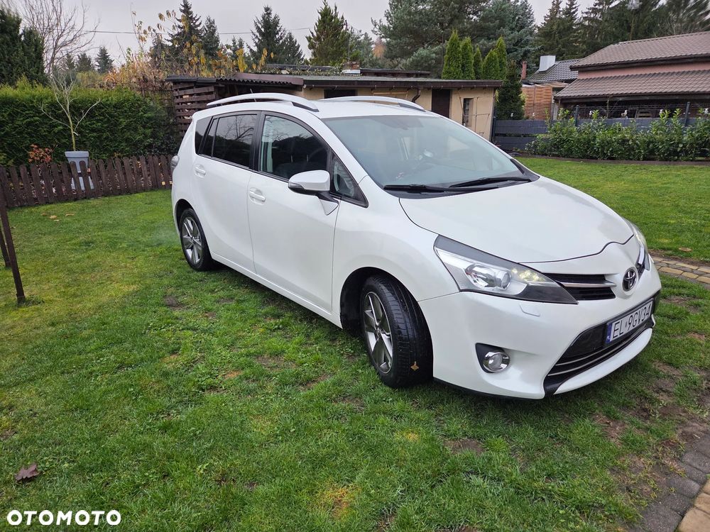 Toyota Verso 1.6 D-4D Prestige 7os - 3