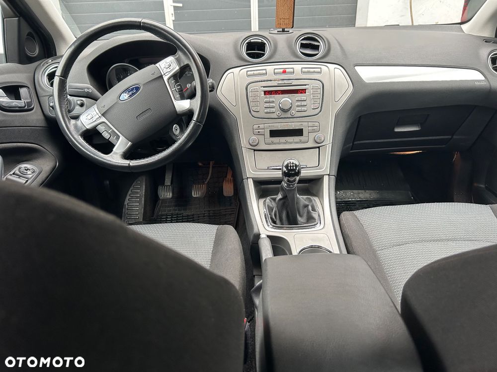 Ford Mondeo 2.0 Trend - 5