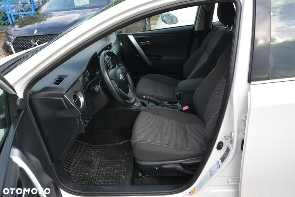 Toyota Auris 1.8 VVT-i Automatik Executive - 9