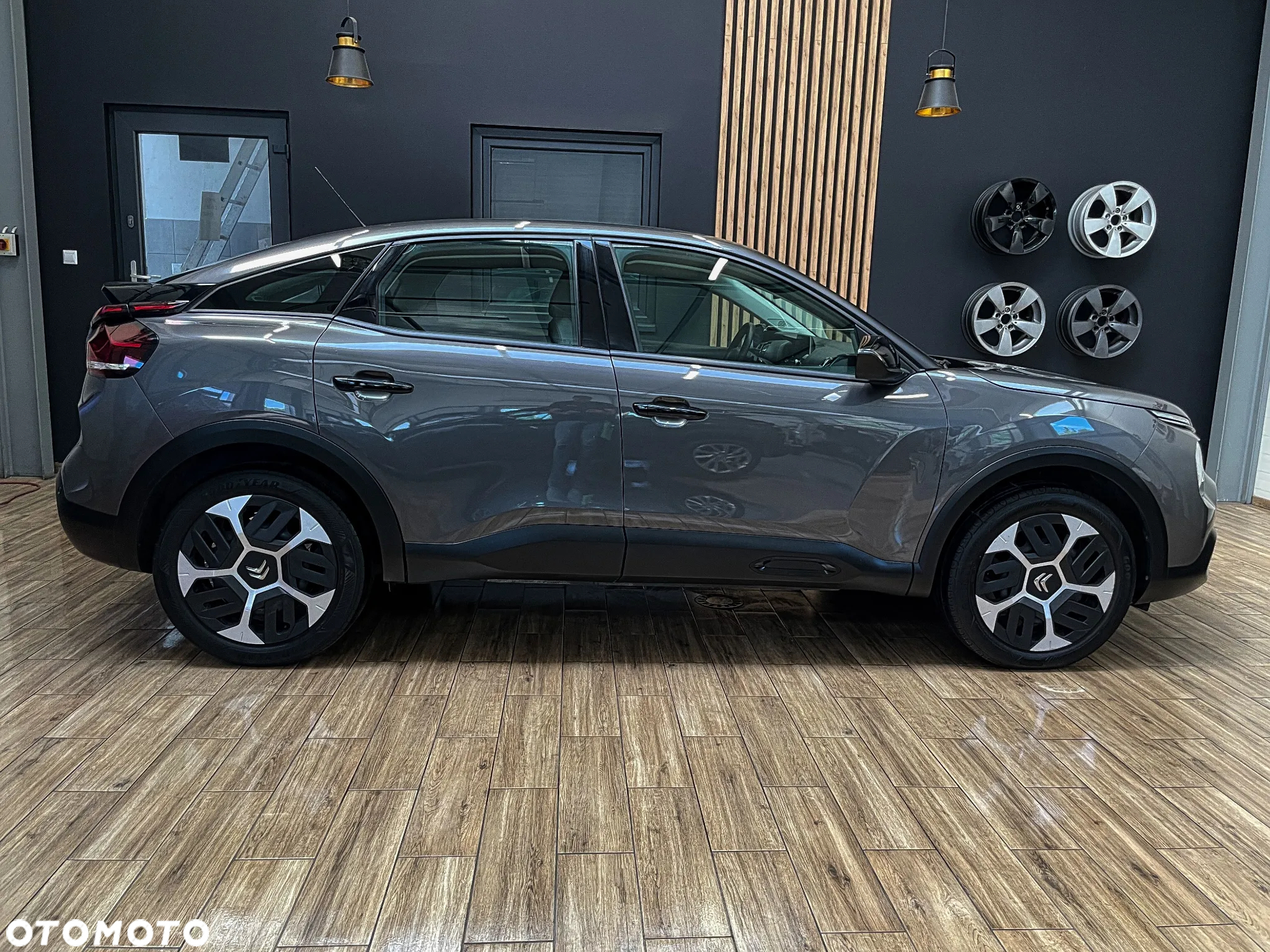 Citroën C4 PureTech 130 Stop&Start EAT8 SHINE - 7