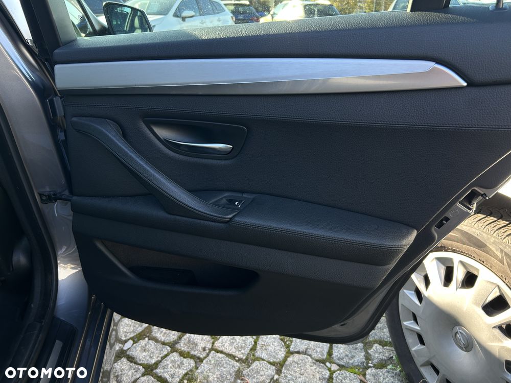 BMW Seria 5 - 35
