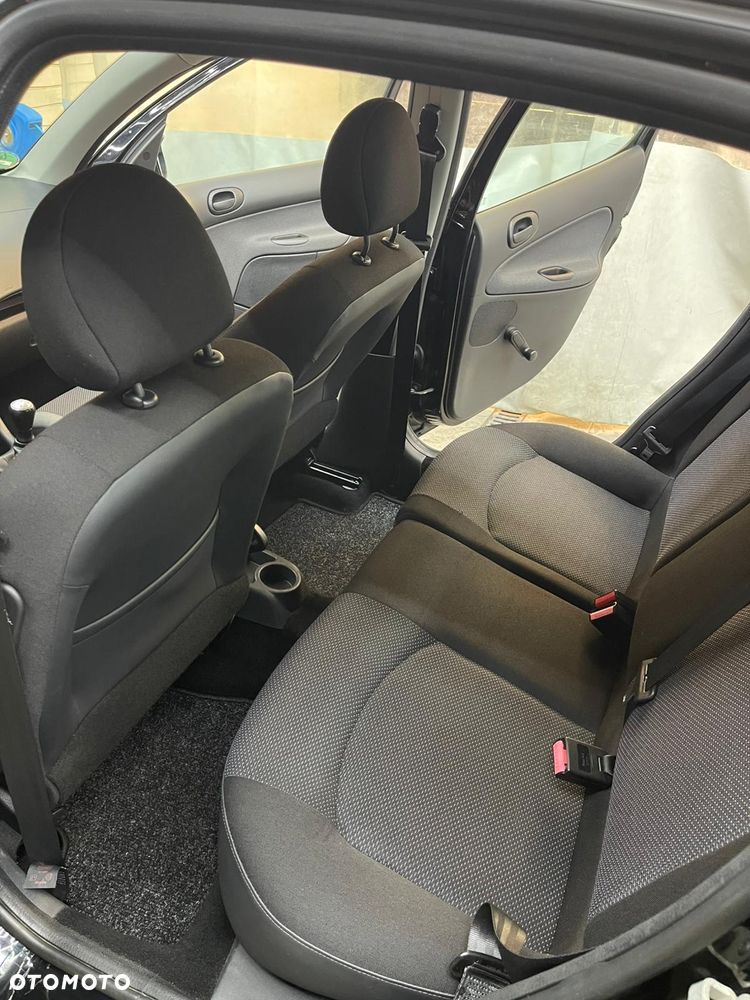 Peugeot 206 plus 60 - 35