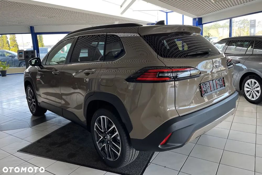 Toyota Corolla Cross 2.0 Hybrid Style AWD - 3