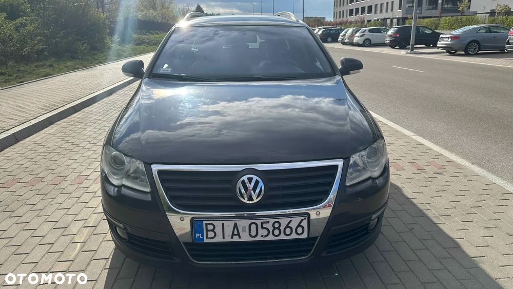 Volkswagen Passat 2.0 TDI Individual Chrom - 3