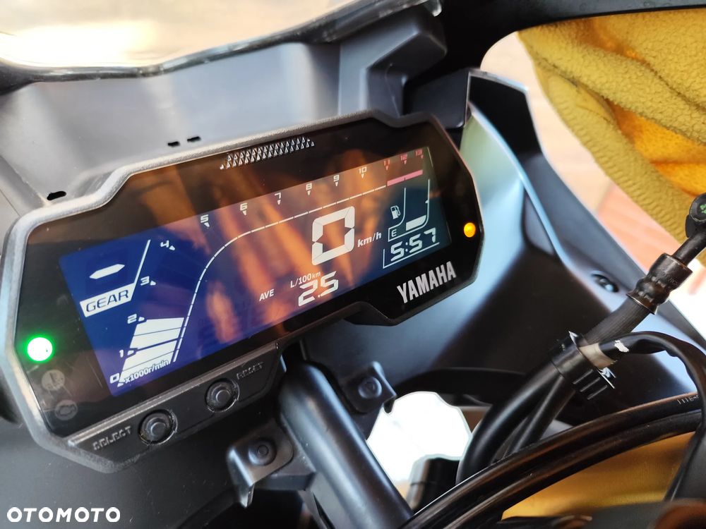 Yamaha YZF - 16