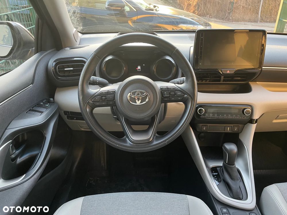 Toyota Yaris Hybrid 1.5 Executive - 6