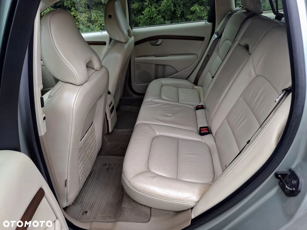 Volvo XC 70 D5 AWD Summum - 24