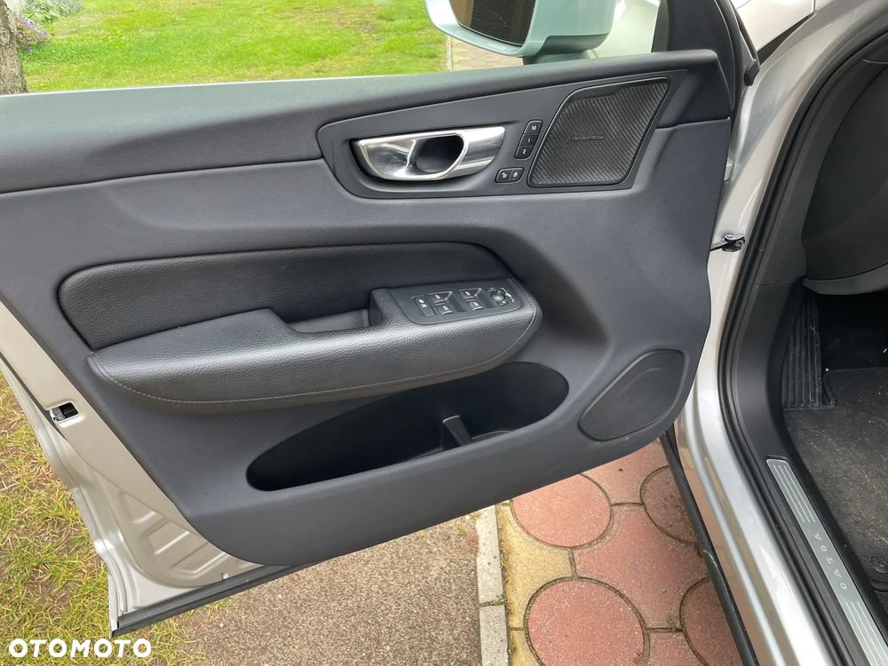 Volvo XC 60 T5 Inscription - 16