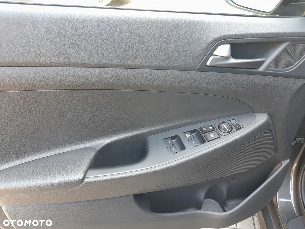 Hyundai Tucson 1.7 CRDI BlueDrive Classic 2WD - 10