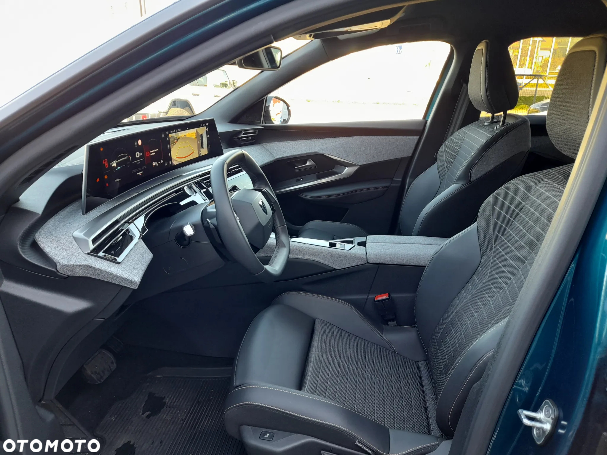 Peugeot 3008 1.2 PureTech mHEV Allure Pack S&S e-DCS6 - 11